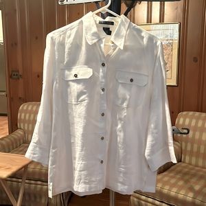 White Ralph Lauren 100% linen blouse with gold buttons. Size Large.